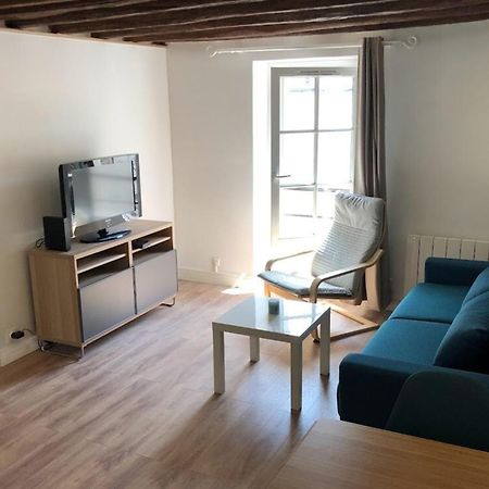 Fontainebleau - Chez Julien Apartment Екстериор снимка