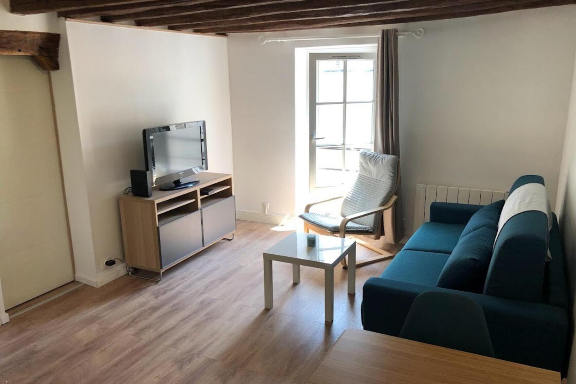 Fontainebleau - Chez Julien Apartment Екстериор снимка