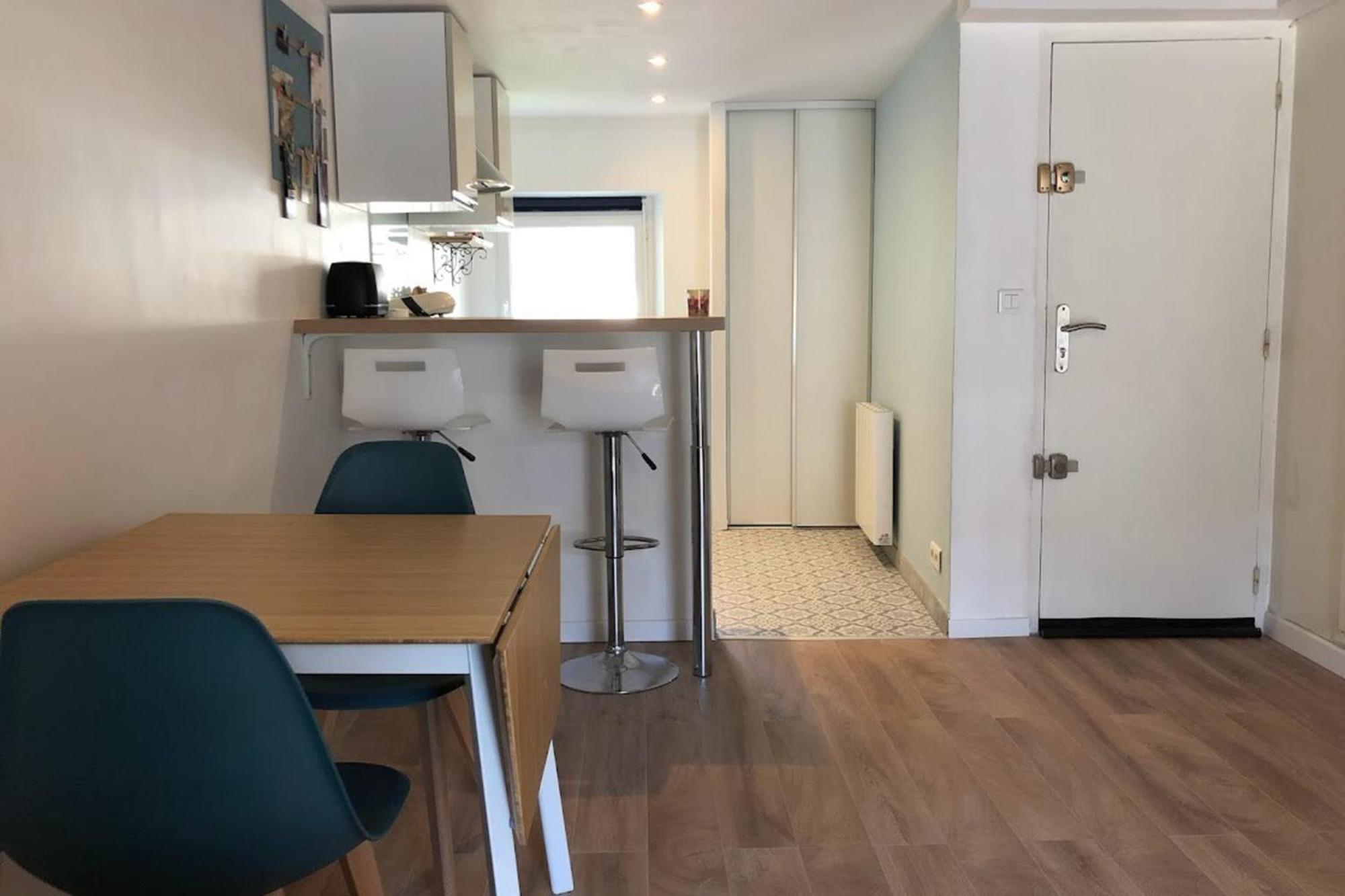 Fontainebleau - Chez Julien Apartment Екстериор снимка
