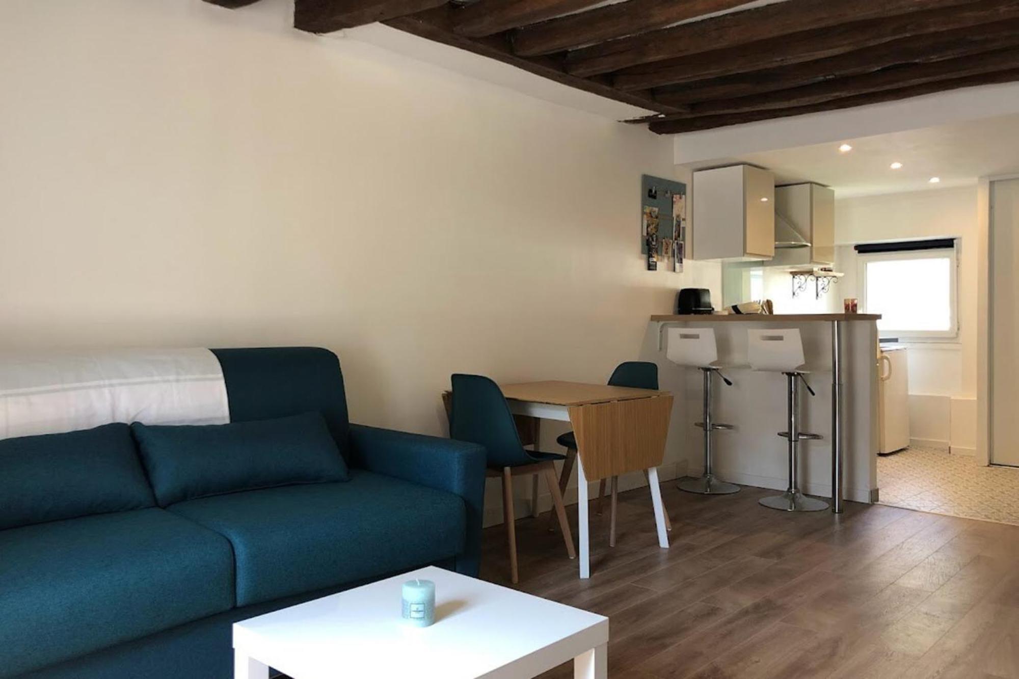 Fontainebleau - Chez Julien Apartment Екстериор снимка