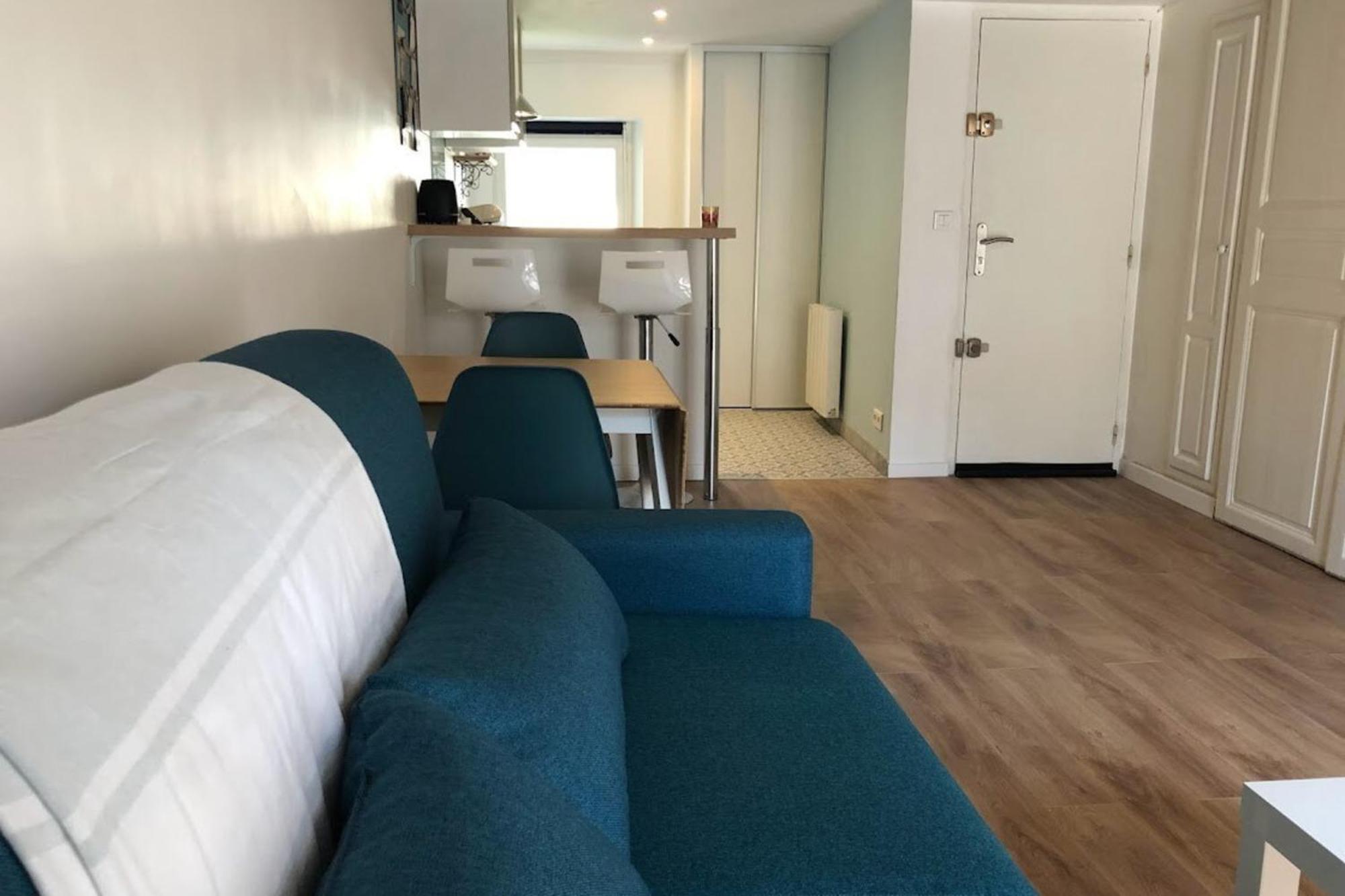 Fontainebleau - Chez Julien Apartment Екстериор снимка