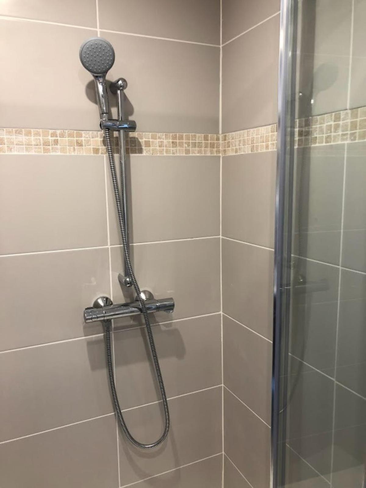 Fontainebleau - Chez Julien Apartment Екстериор снимка